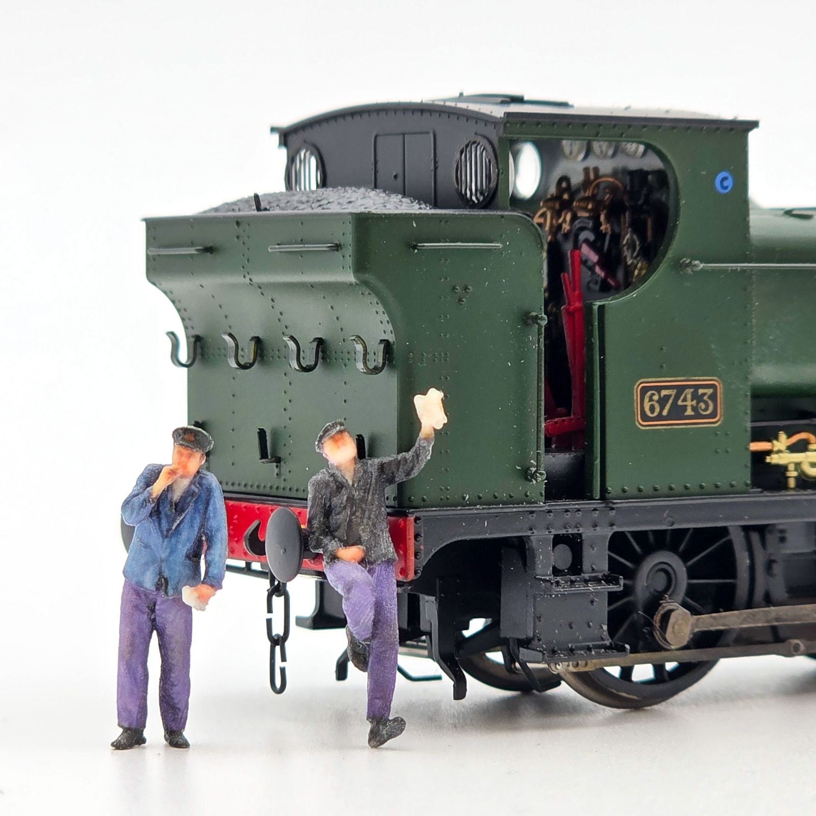 GWR 57xx/67xx/8750 Pannier Crew- Driver/Fireman-BR